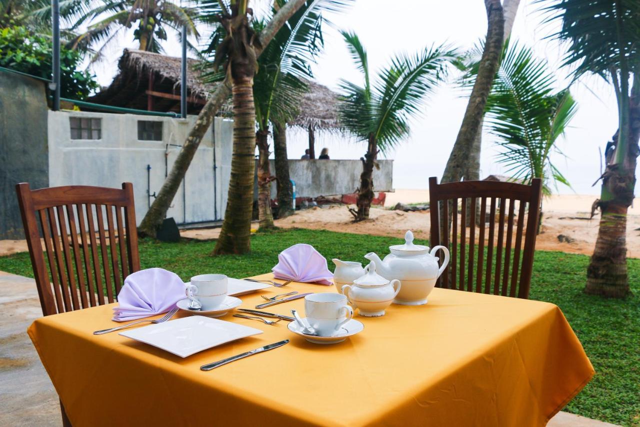 Hotel Ocean Edge Hikka Hikkaduwa Exterior foto